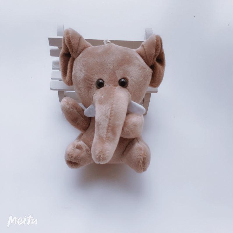 Petite peluche douce éléphant