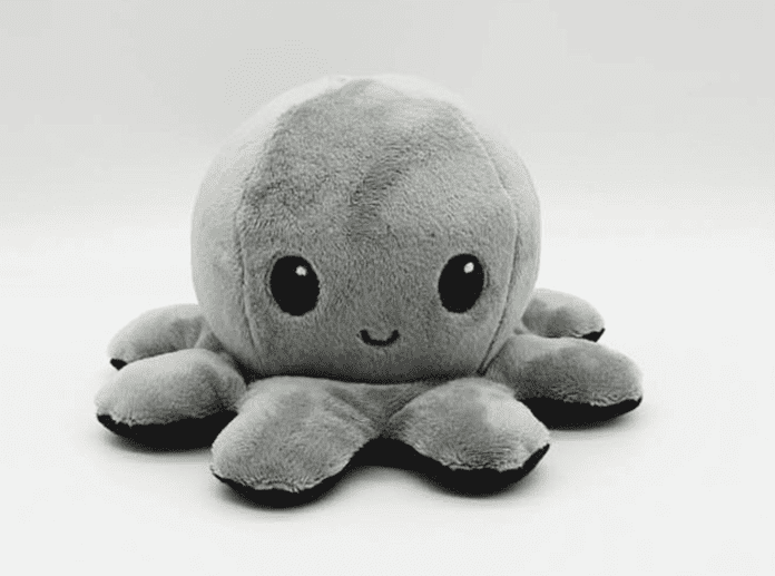 peluche-pieuvre-noire-et-grise-mignonne