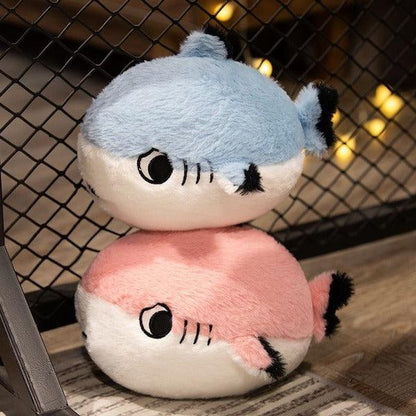 peluche requin méchant